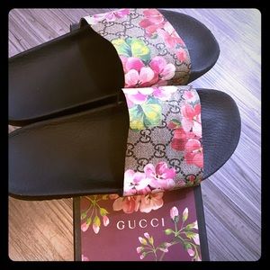 SOLD Gucci Bloom Sandals (Authentic)